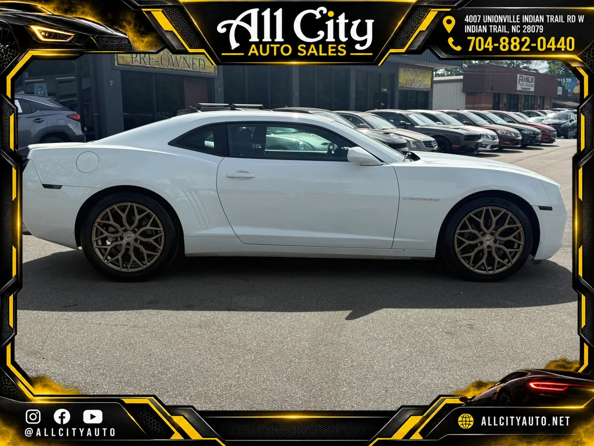 Used 2013 Chevrolet Camaro LT RWD image 8