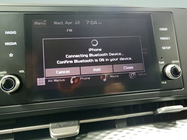 Used 2023 Kia Carnival LX FWD image 28