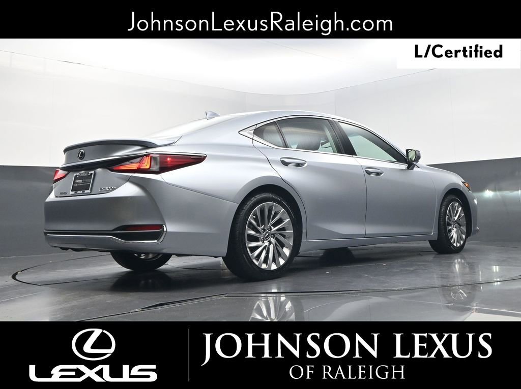 Certified 2023 Lexus ES 300h Ultra Luxury w/ Accessory Package (Z2) image 20