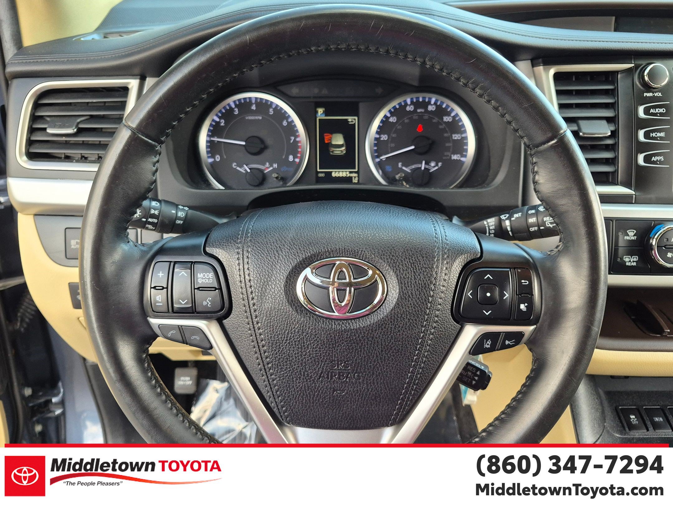 Used 2019 Toyota Highlander Plus AWD/4WD image 17