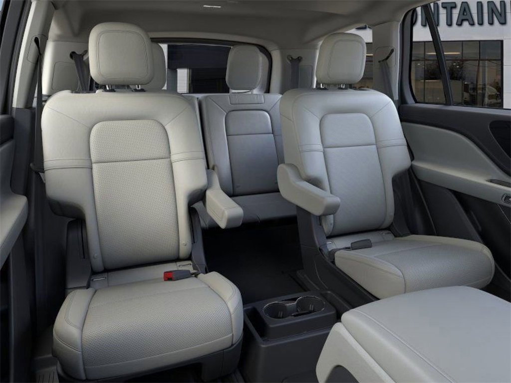 New 2026 Lincoln Aviator Premiere image 11