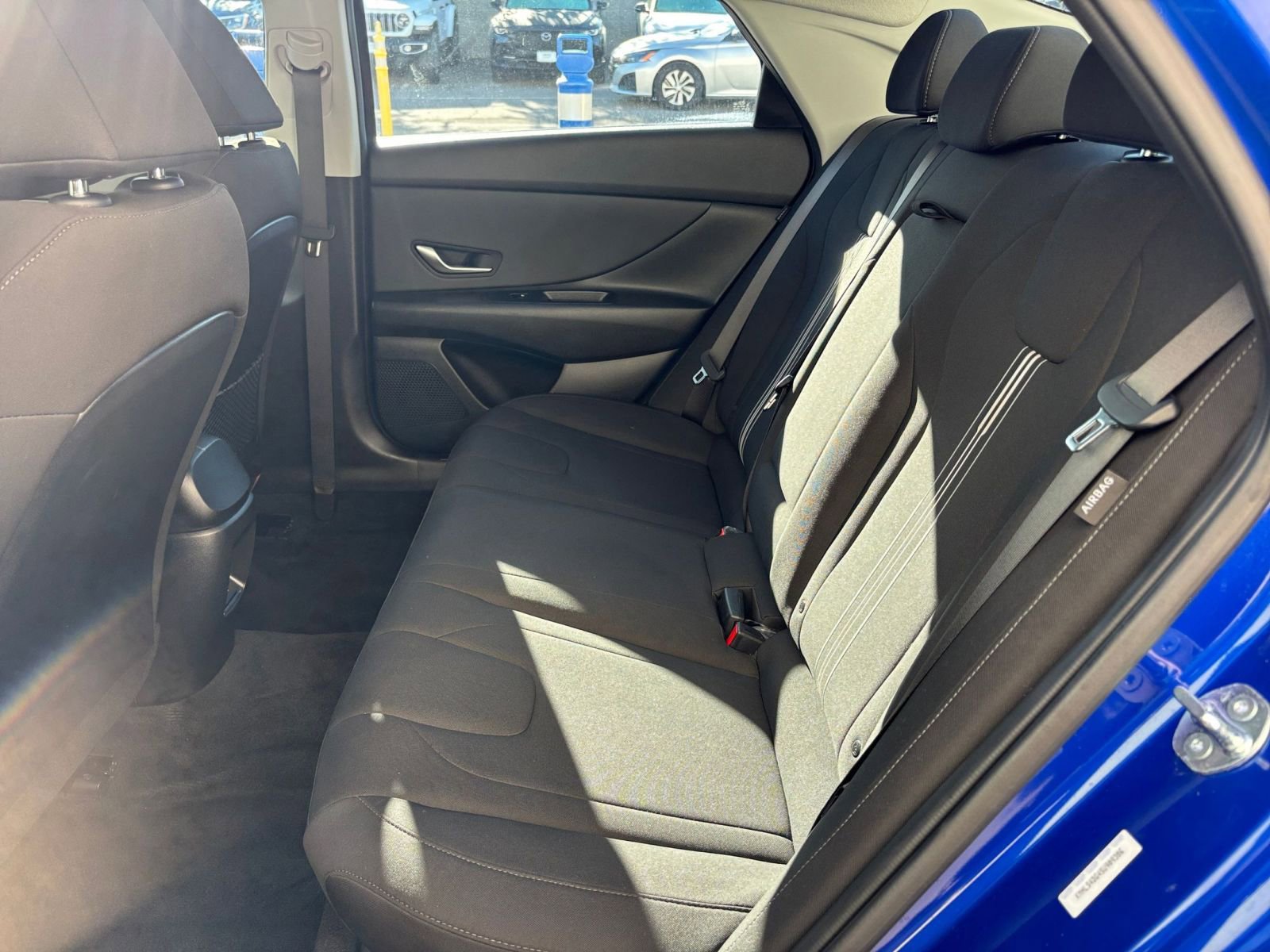 Used 2025 Hyundai Elantra SEL image 25