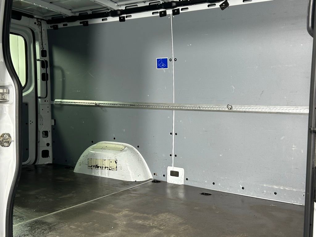Used 2024 Mercedes-Benz Sprinter 2500 image 12