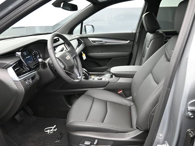 New 2025 Cadillac XT6 Luxury image 13