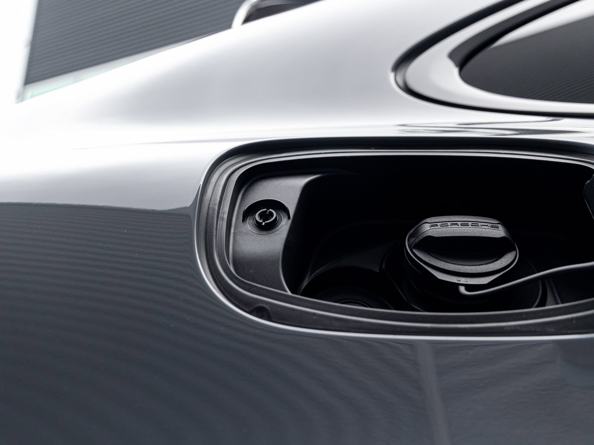 New 2026 Porsche Cayenne E-Hybrid Coupe image 33