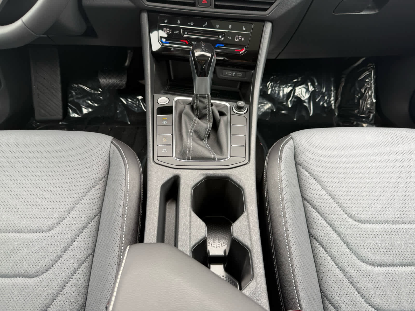 New 2026 Volkswagen Jetta SEL FWD image 23