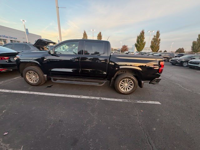 Used 2024 Chevrolet Colorado LT w/ LT Convenience Package II AWD/4WD image 14