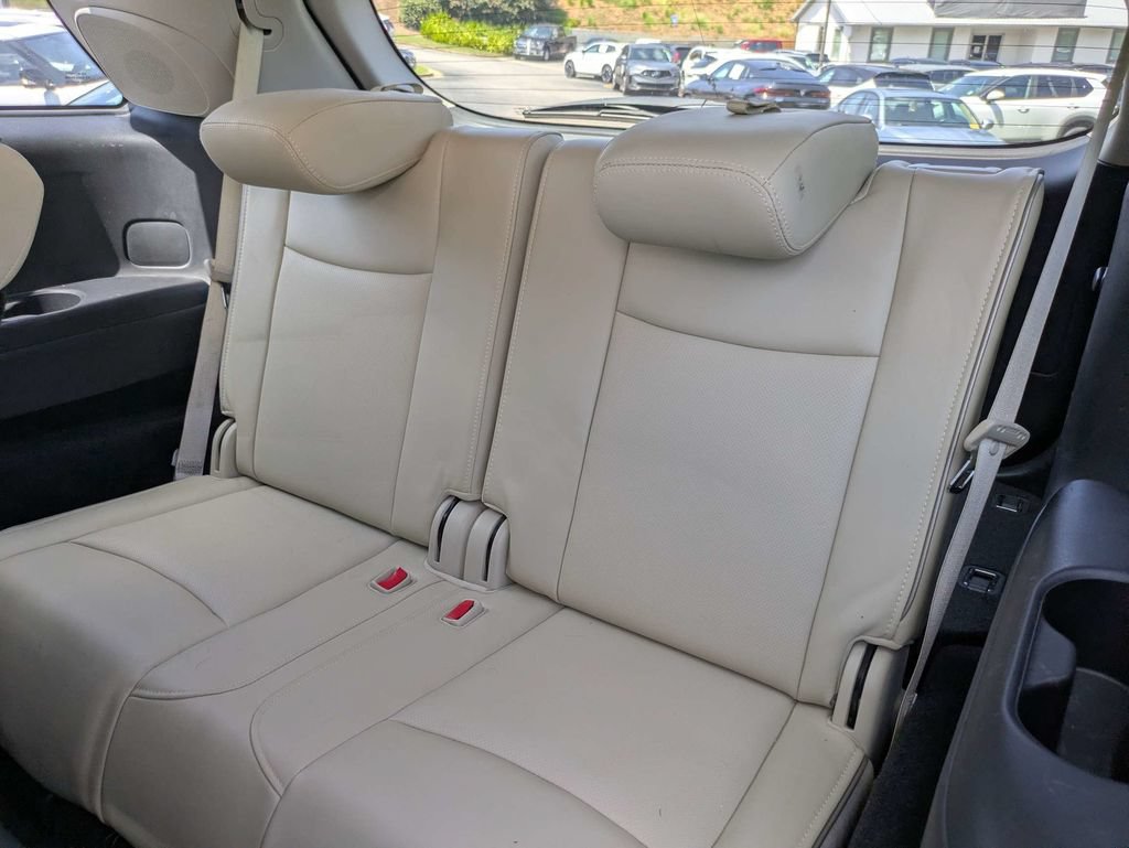 Used 2020 INFINITI QX60 Luxe w/ Essential Package FWD image 15