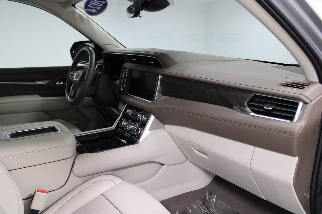 Used 2024 GMC Yukon Denali w/ Denali Reserve Package AWD/4WD image 31