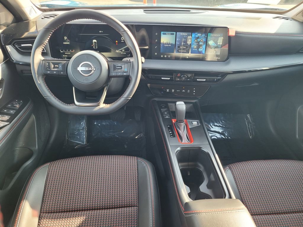 New 2026 Nissan Kicks SR image 7