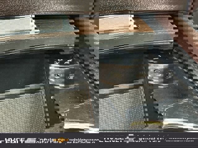 Used 2022 Mercedes-Benz GLS 450 4MATIC image 21