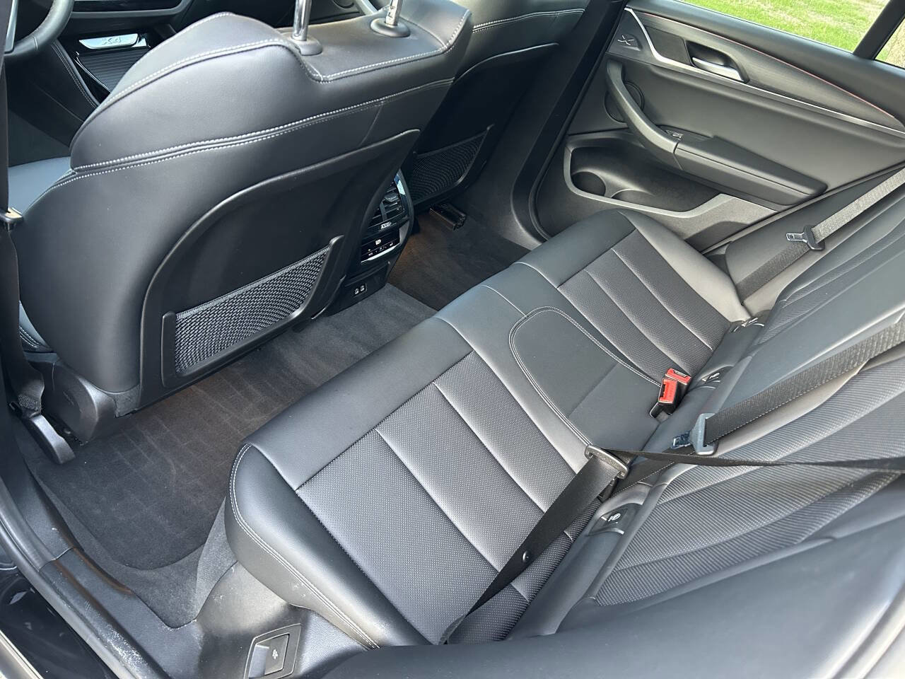 Used 2022 BMW X4 xDrive30i w/ Premium Package 2 image 9