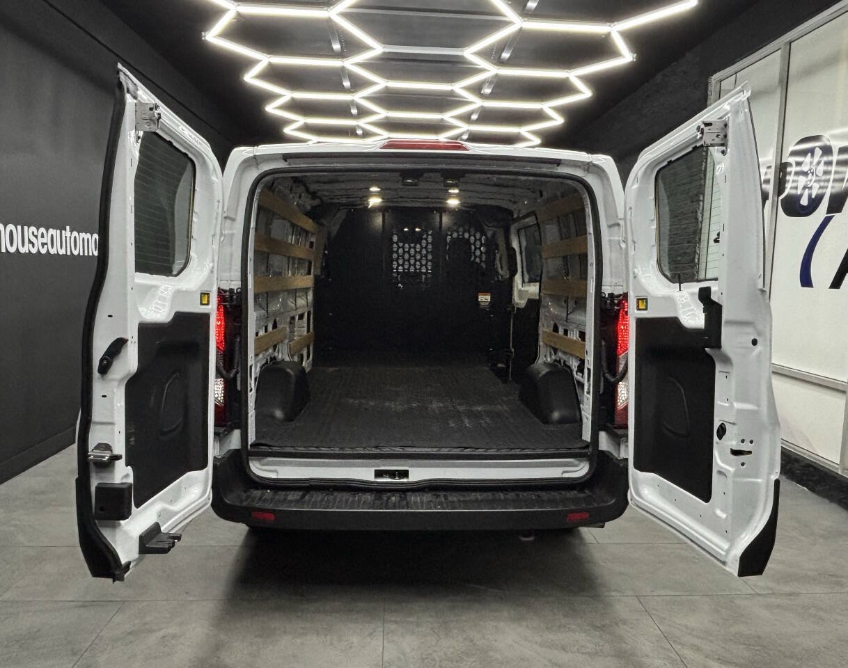 Used 2025 Ford Transit 250 Low Roof w/ Exterior Upgrade Package RWD image 24