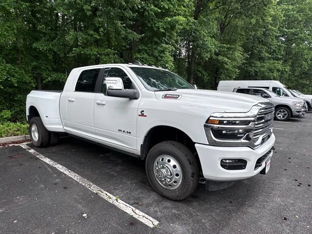 New 2026 RAM 3500 Laramie AWD/4WD image 8