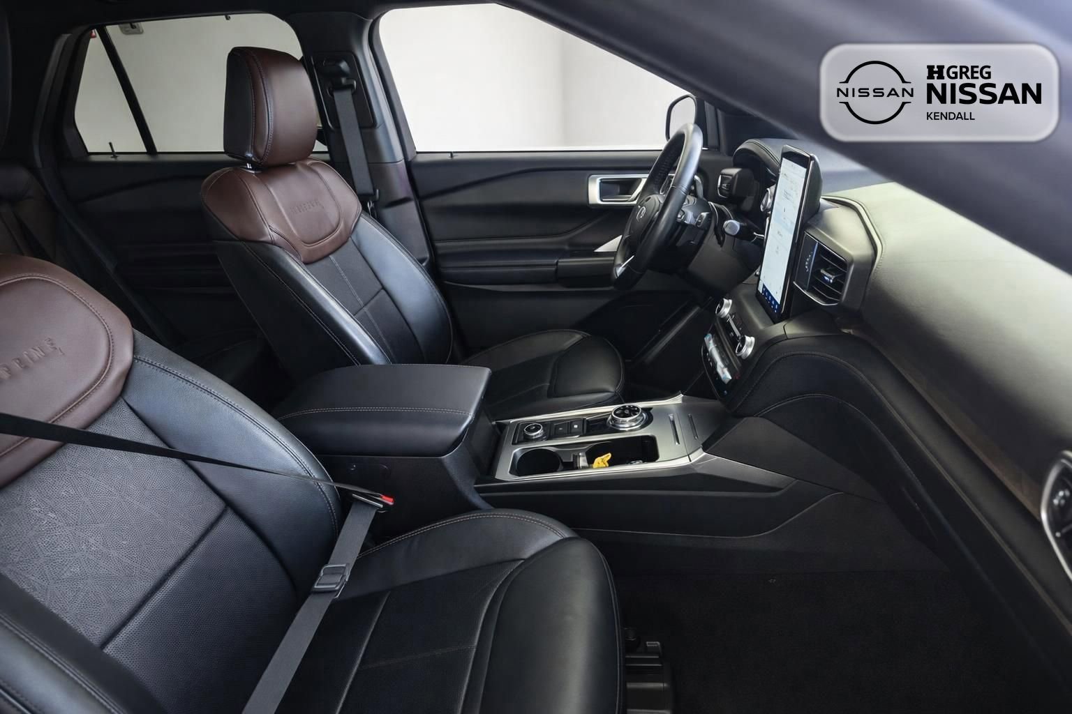 Used 2020 Ford Explorer Platinum w/ Premium Technology Package image 9