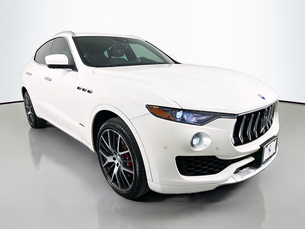Used 2018 Maserati Levante S GranLusso AWD/4WD image 3