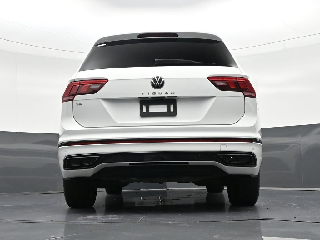 Used 2022 Volkswagen Tiguan SE R-Line image 27
