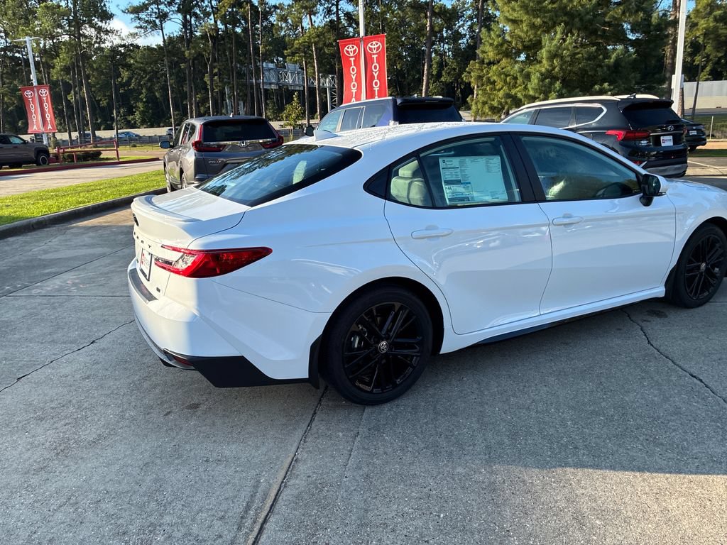 New 2026 Toyota Camry SE FWD image 7