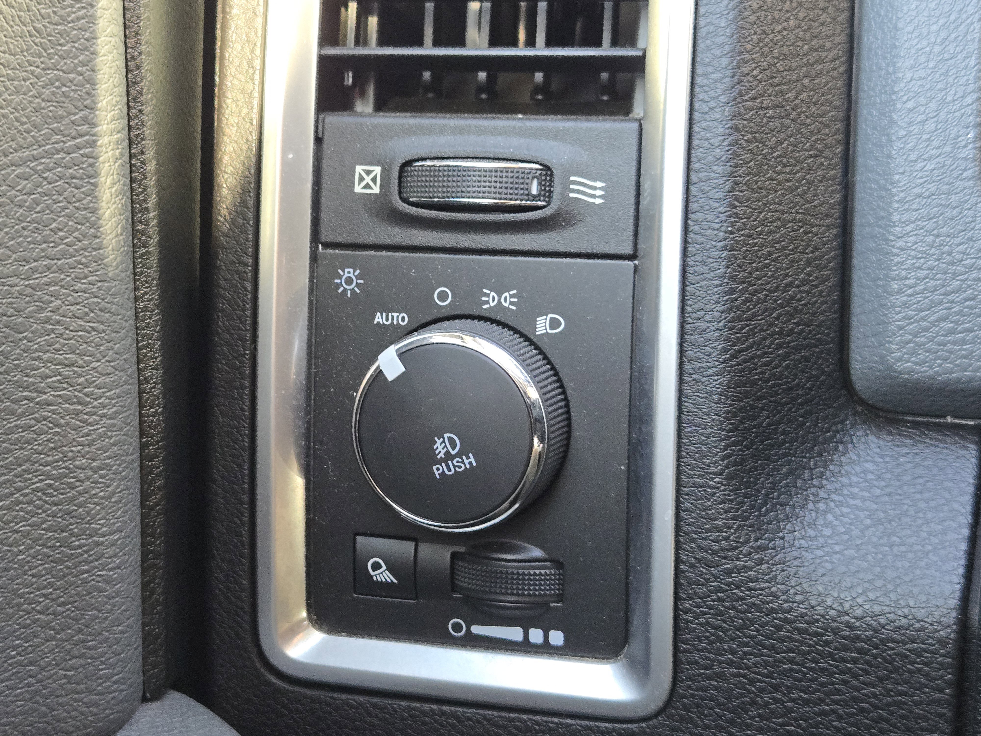 Used 2018 RAM 1500 Big Horn image 23