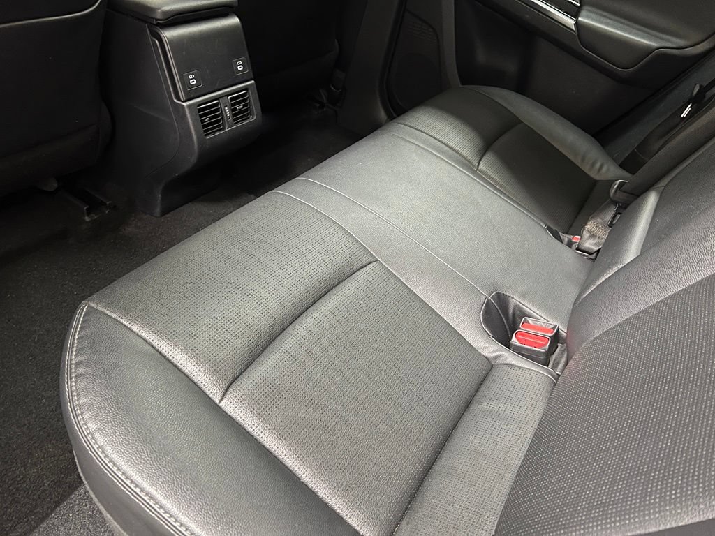 Used 2023 Toyota bZ4X FWD image 18