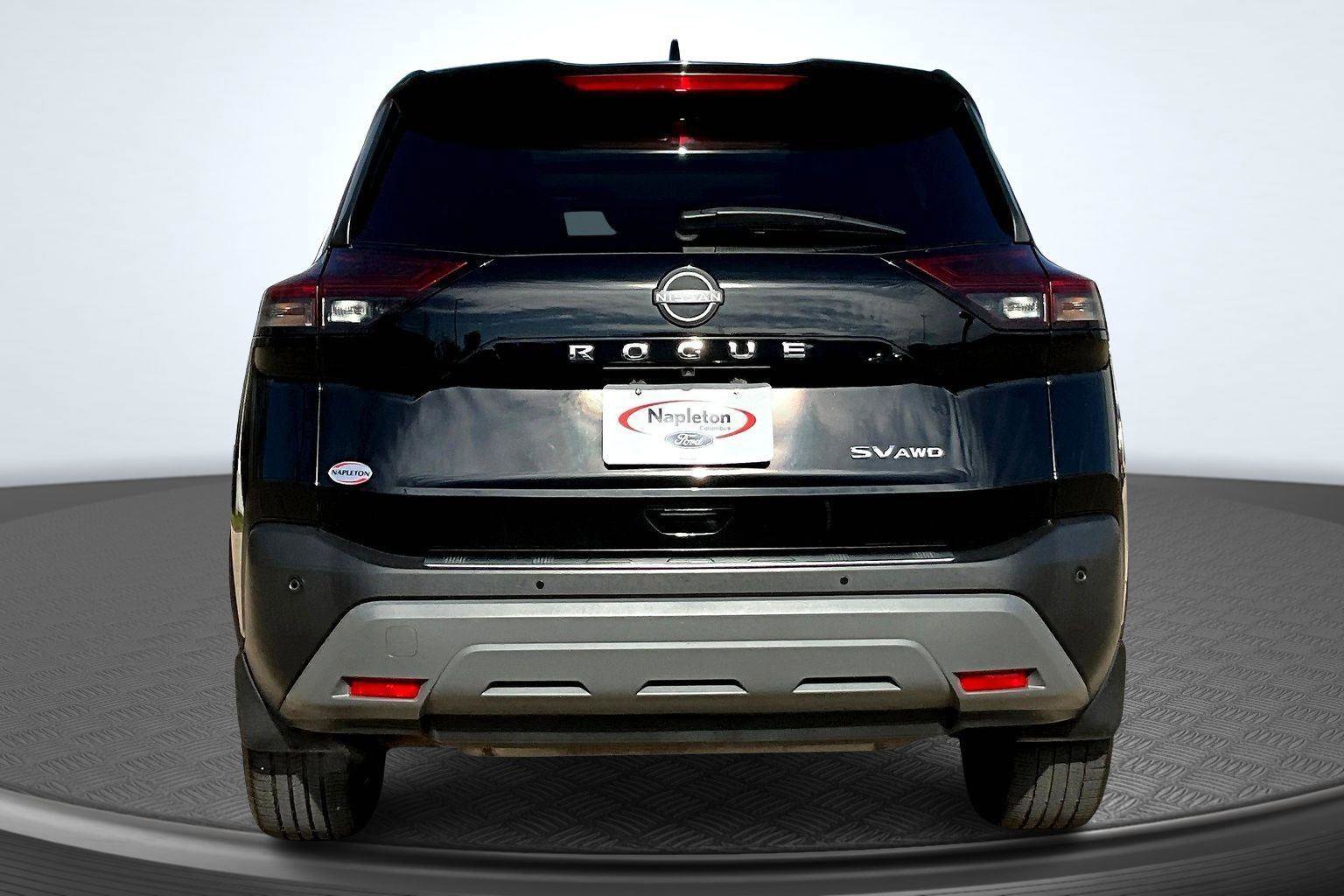 Used 2023 Nissan Rogue SV w/ SV Premium Package image 4