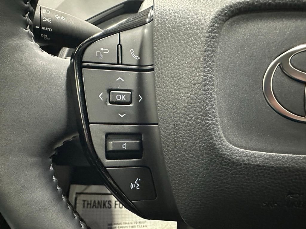 Used 2025 Toyota Prius XLE image 18