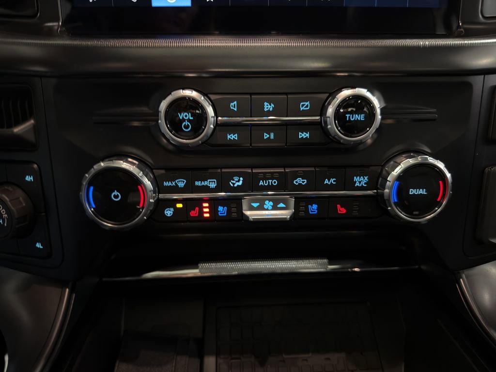 Used 2024 Ford F150 Lariat AWD/4WD image 34