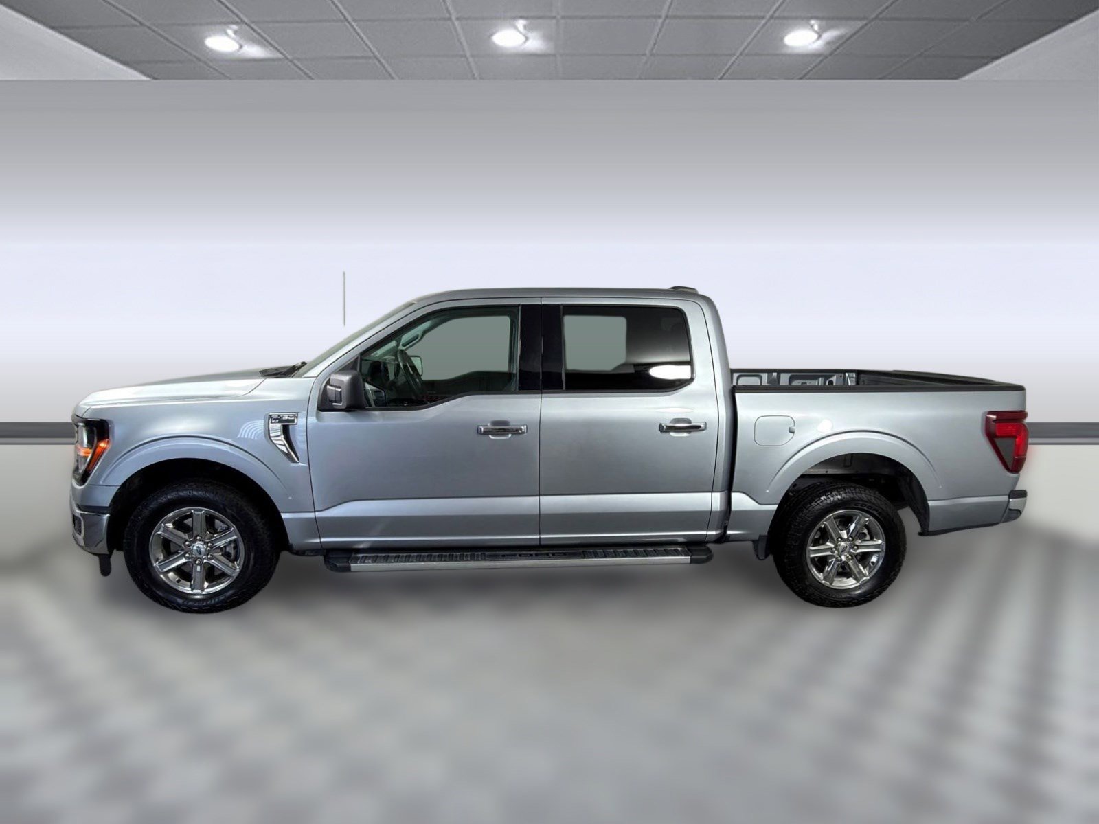 Used 2025 Ford F150 XLT w/ Equipment Group 301A Standard image 2