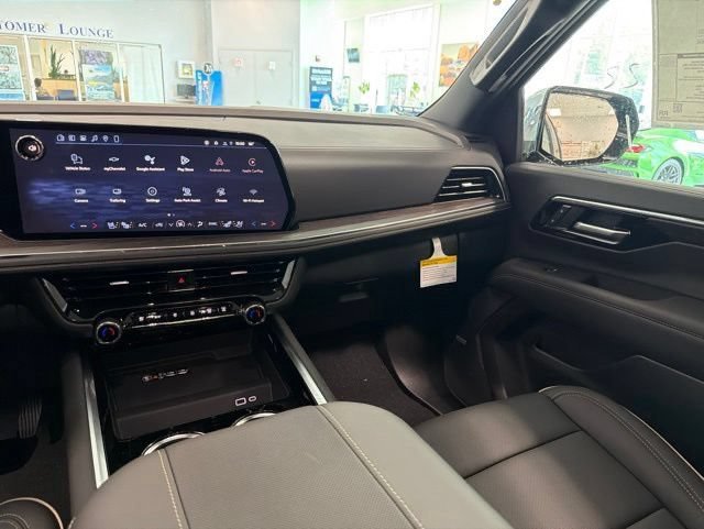 New 2026 Chevrolet Tahoe Premier w/ Sun And Tow Package AWD/4WD image 28