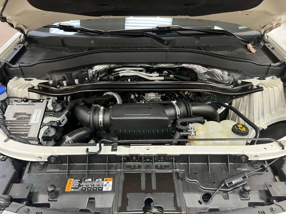 Used 2020 Ford Explorer Platinum image 20