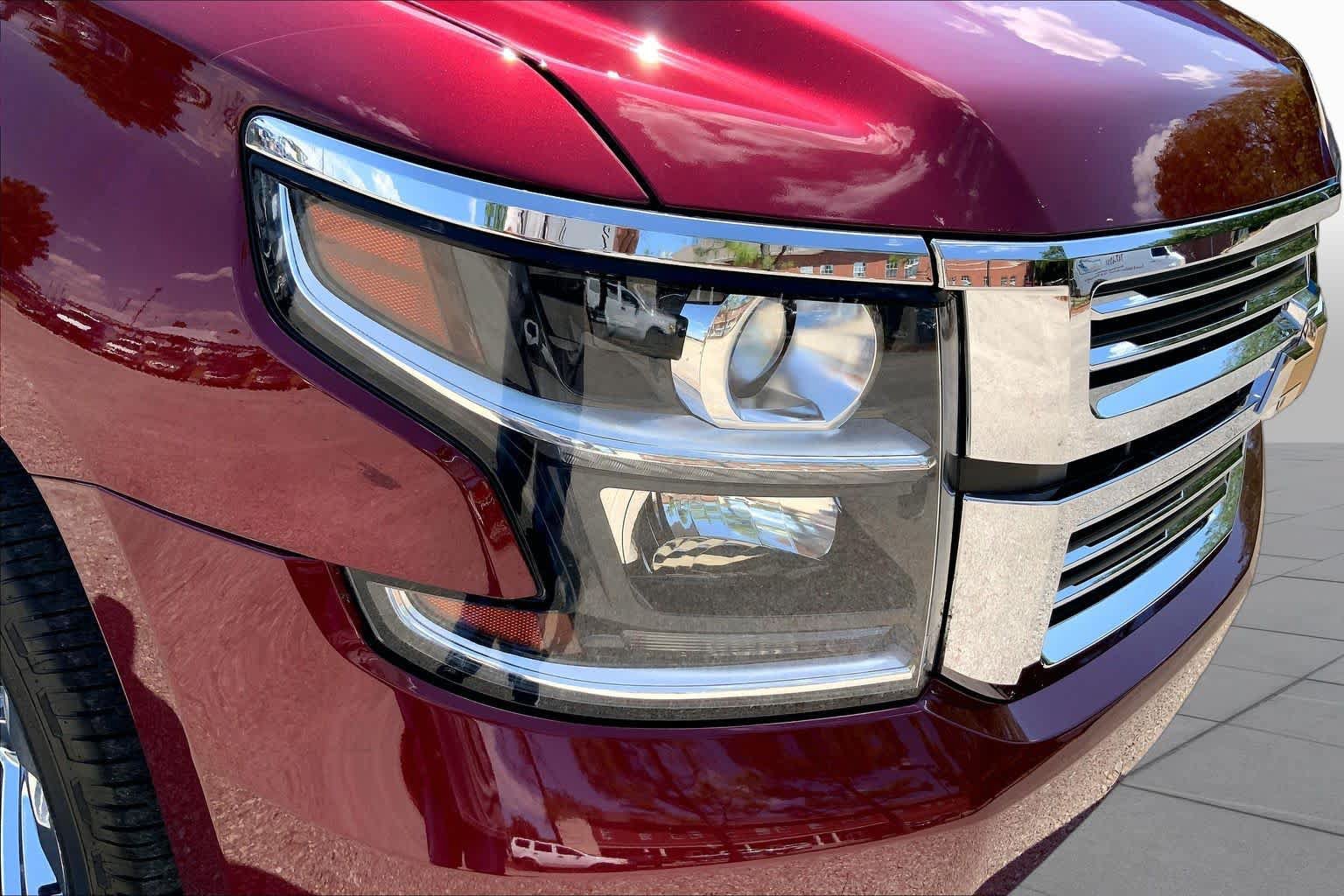 Used 2020 Chevrolet Tahoe Premier w/ Premier Plus Edition AWD/4WD image 28