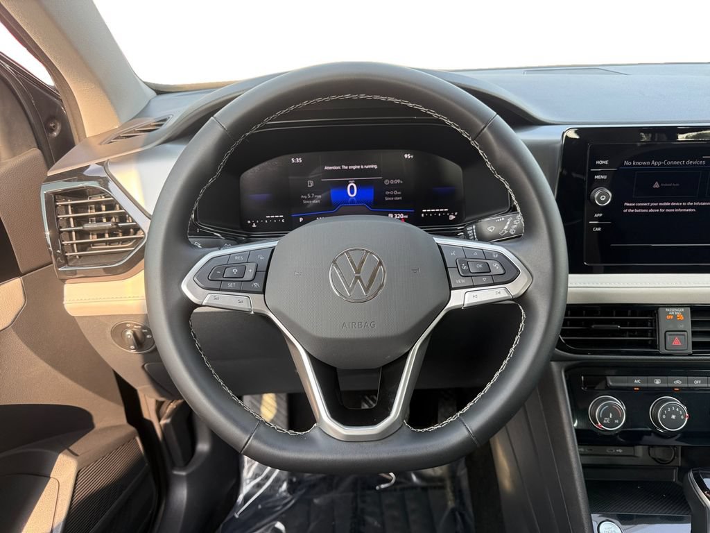 Used 2025 Volkswagen Taos S FWD image 12