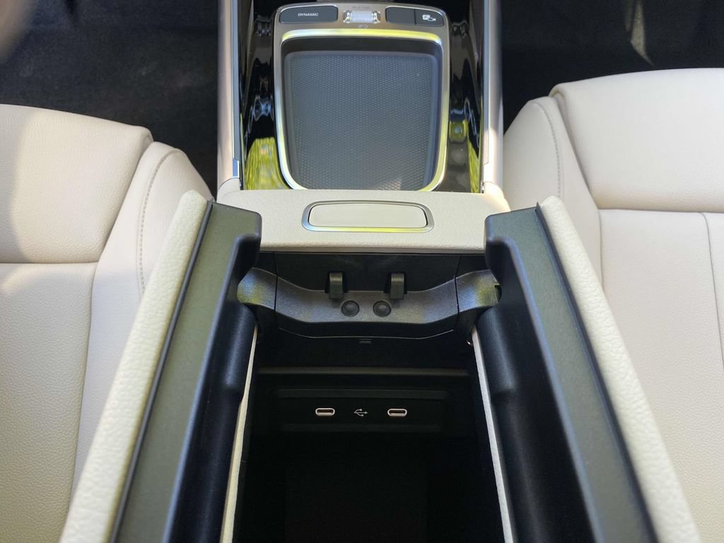Certified 2025 Mercedes-Benz GLA 250 image 39