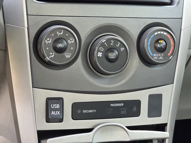 Used 2013 Toyota Corolla LE image 17