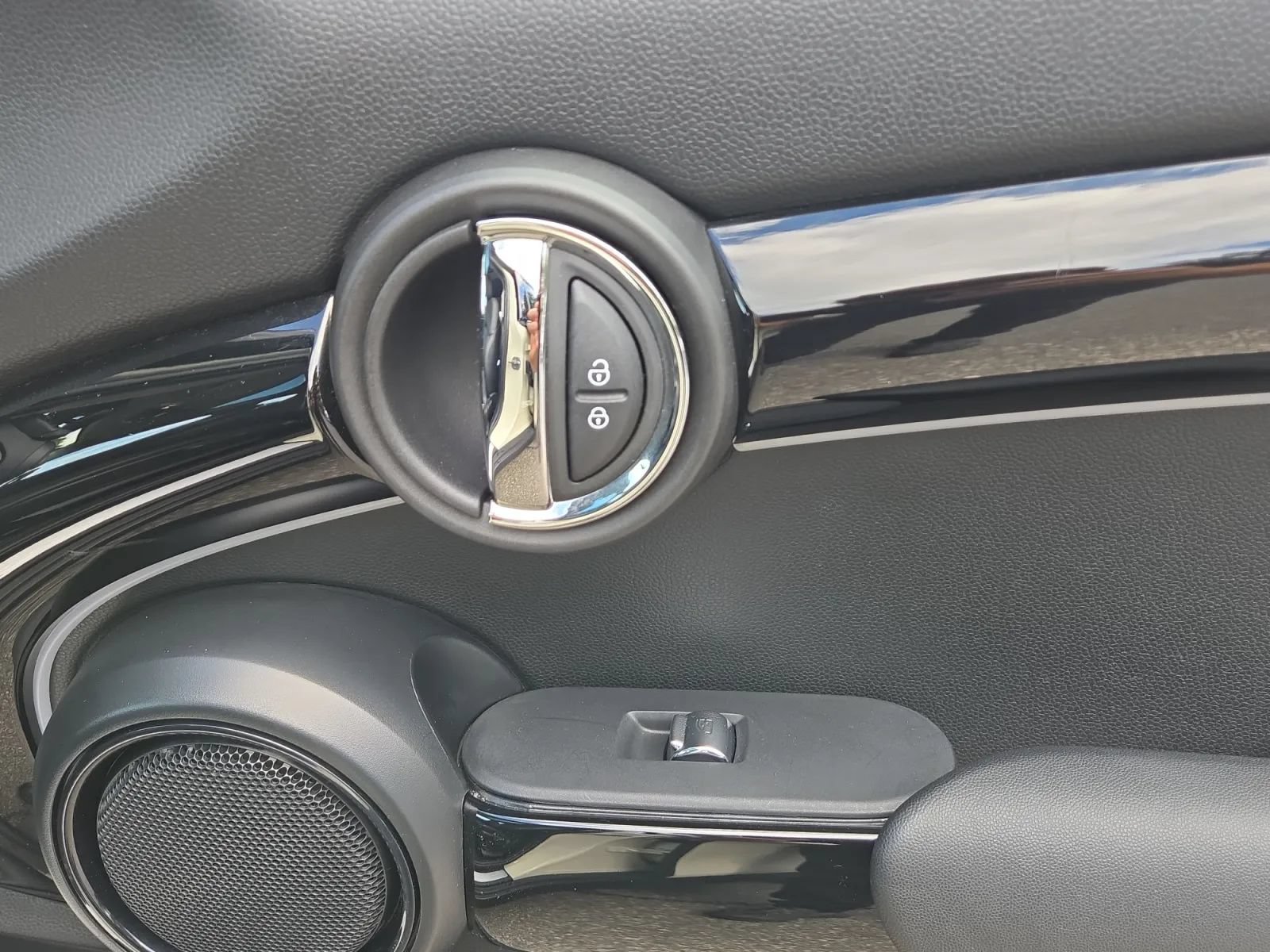 Used 2023 MINI Cooper S FWD image 32