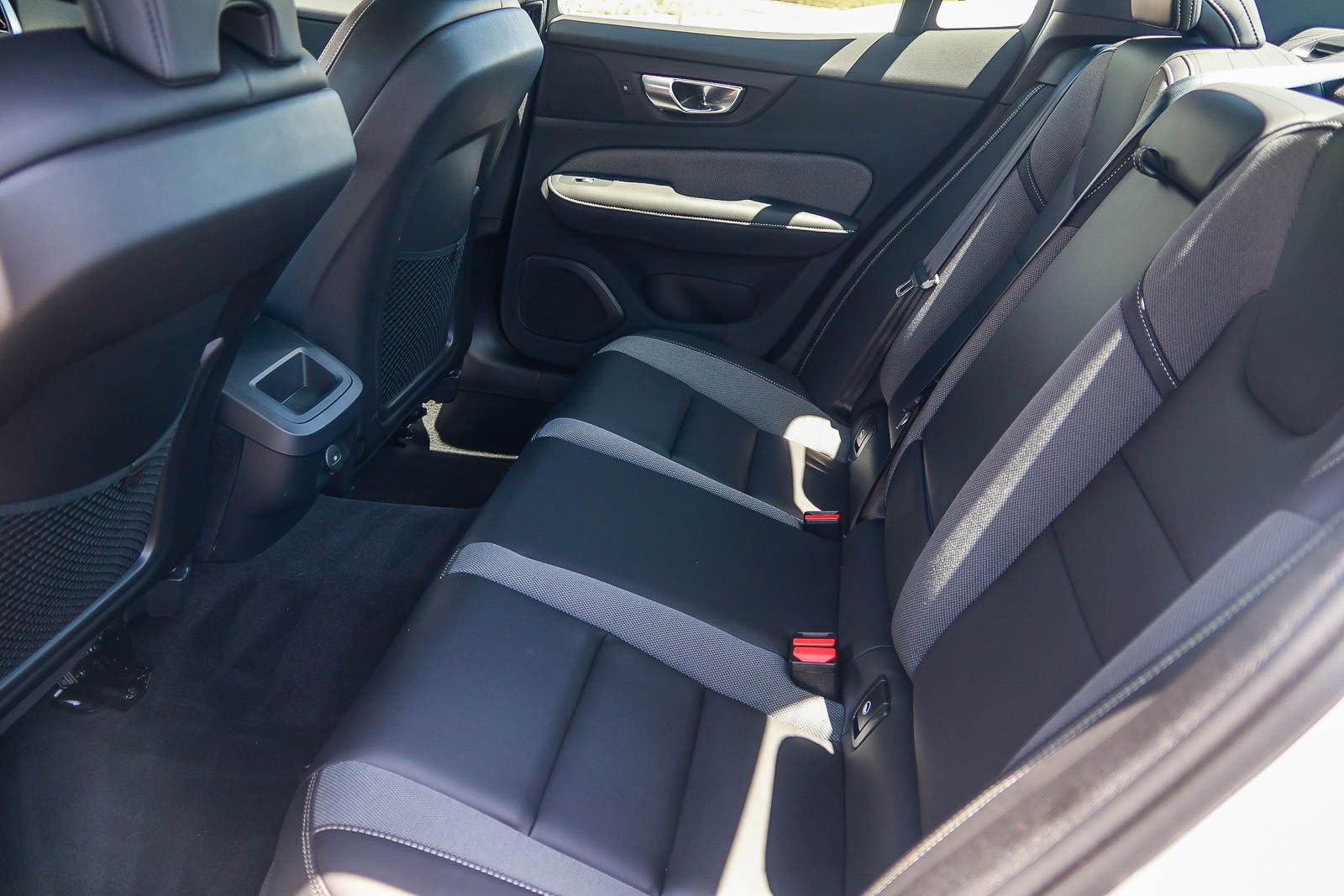 Used 2024 Volvo S60 B5 Plus FWD image 19