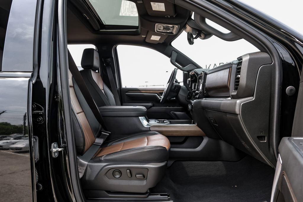 Used 2024 Chevrolet Silverado 2500 High Country w/ High Country Premium Package image 45