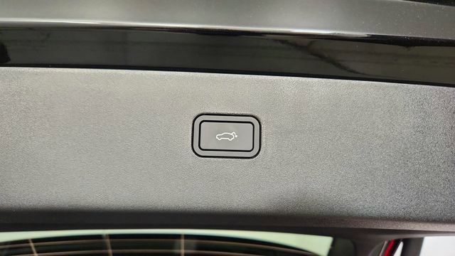 New 2026 Volvo EX30 Cross Country Ultra w/ Protection Package Premier AWD/4WD image 39