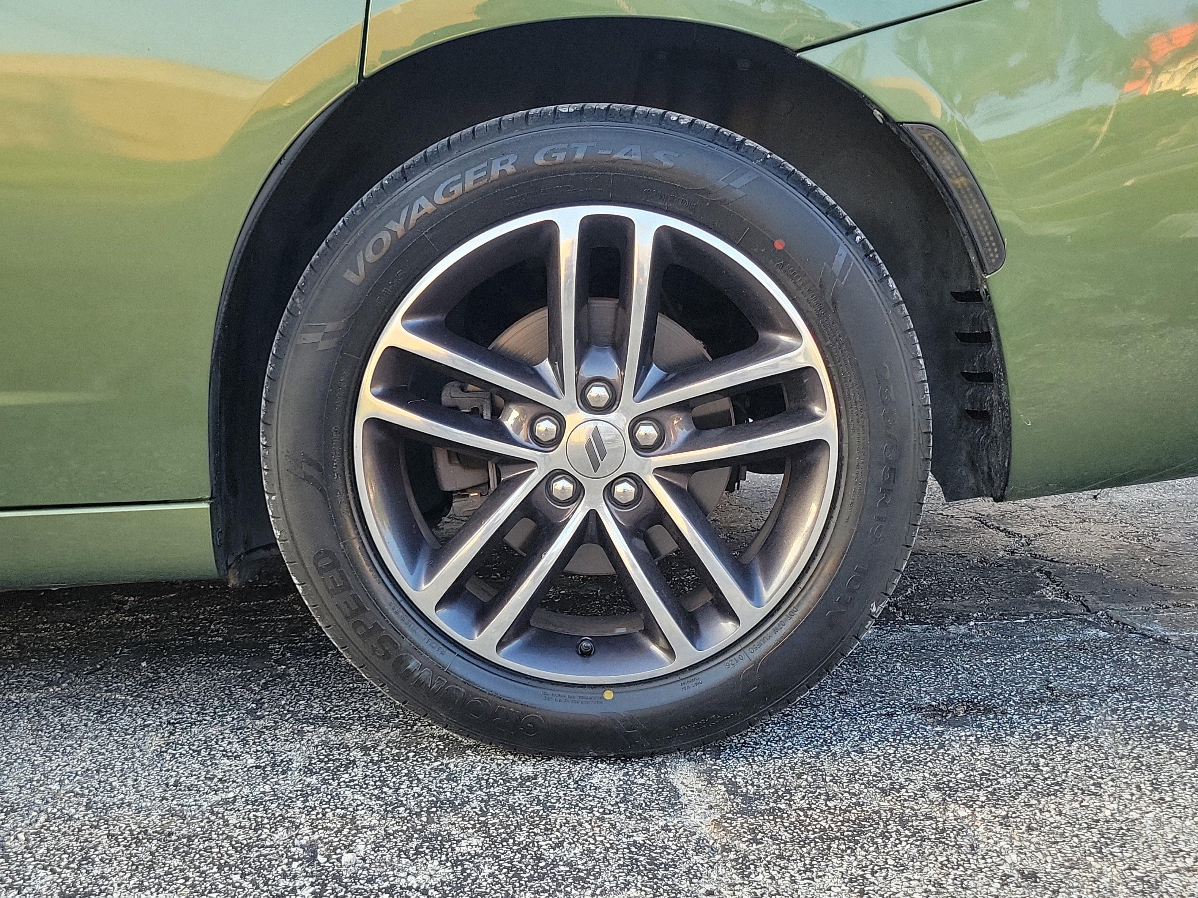 Used 2019 Dodge Charger SXT w/ Cold Weather Package AWD/4WD image 7