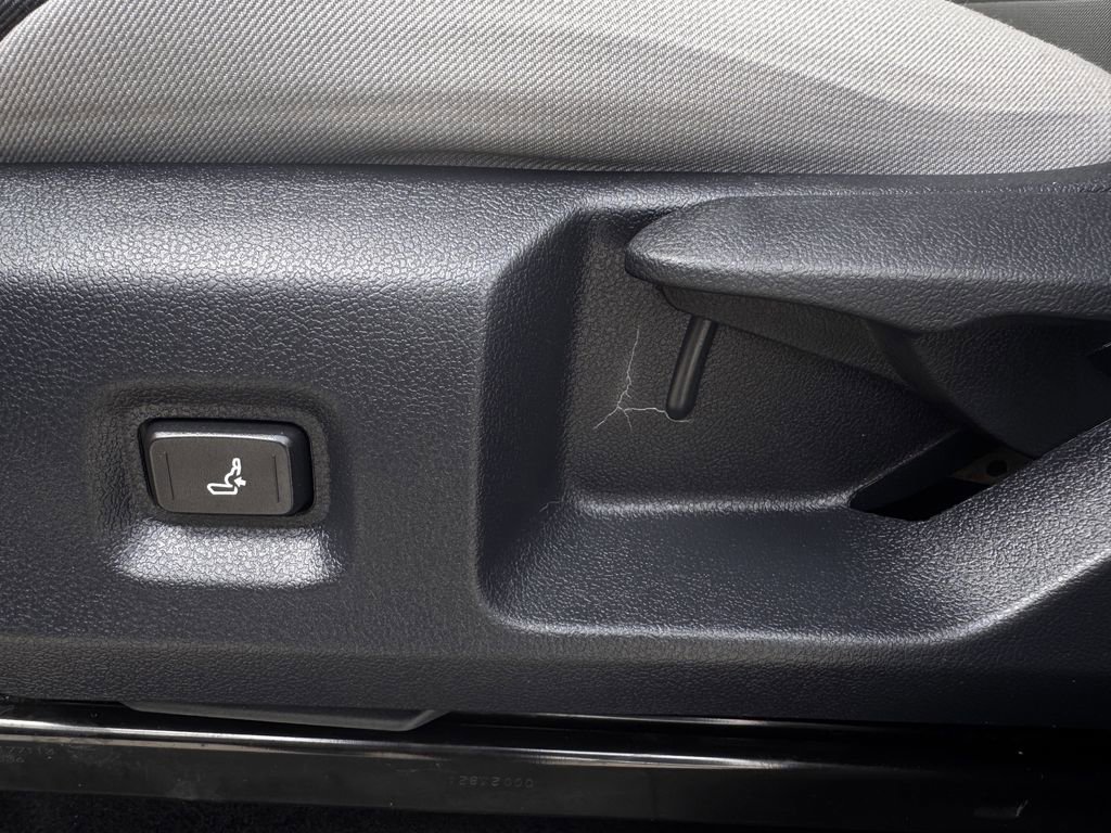 Used 2024 Toyota Tacoma TRD Off-Road image 27