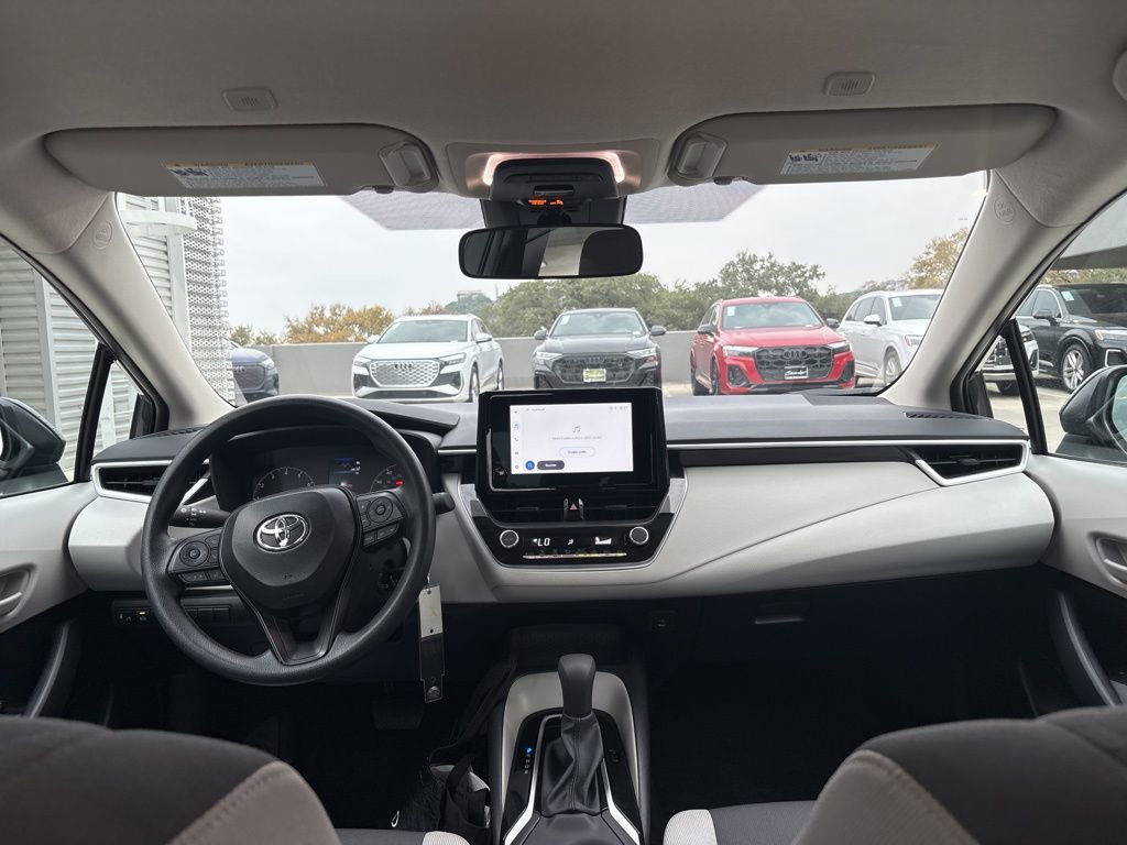Used 2025 Toyota Corolla LE image 18