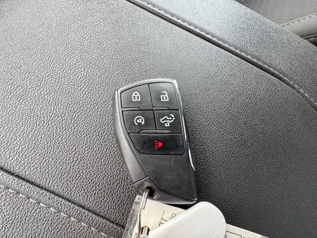 Used 2024 Chevrolet Silverado 1500 RST AWD/4WD image 35