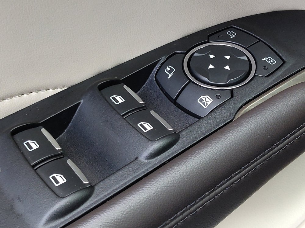 Used 2019 Lincoln MKC Reserve w/ MKC Technology Package FWD image 27