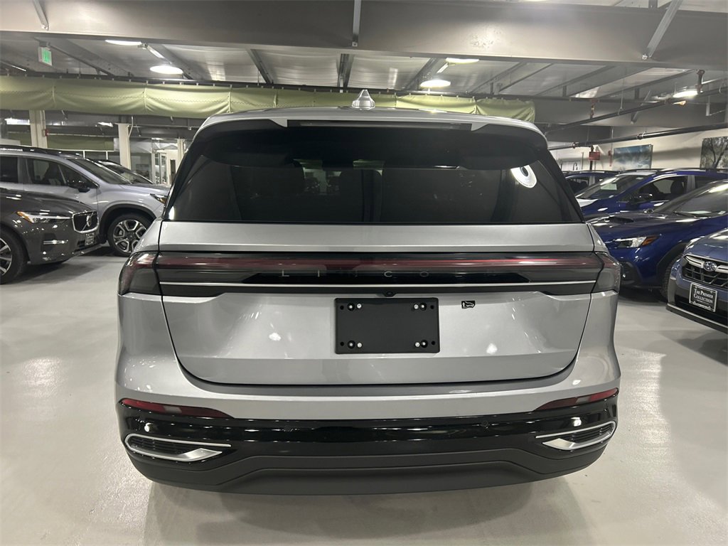 Used 2025 Lincoln Nautilus Premier w/ Equipment Group 102A image 3