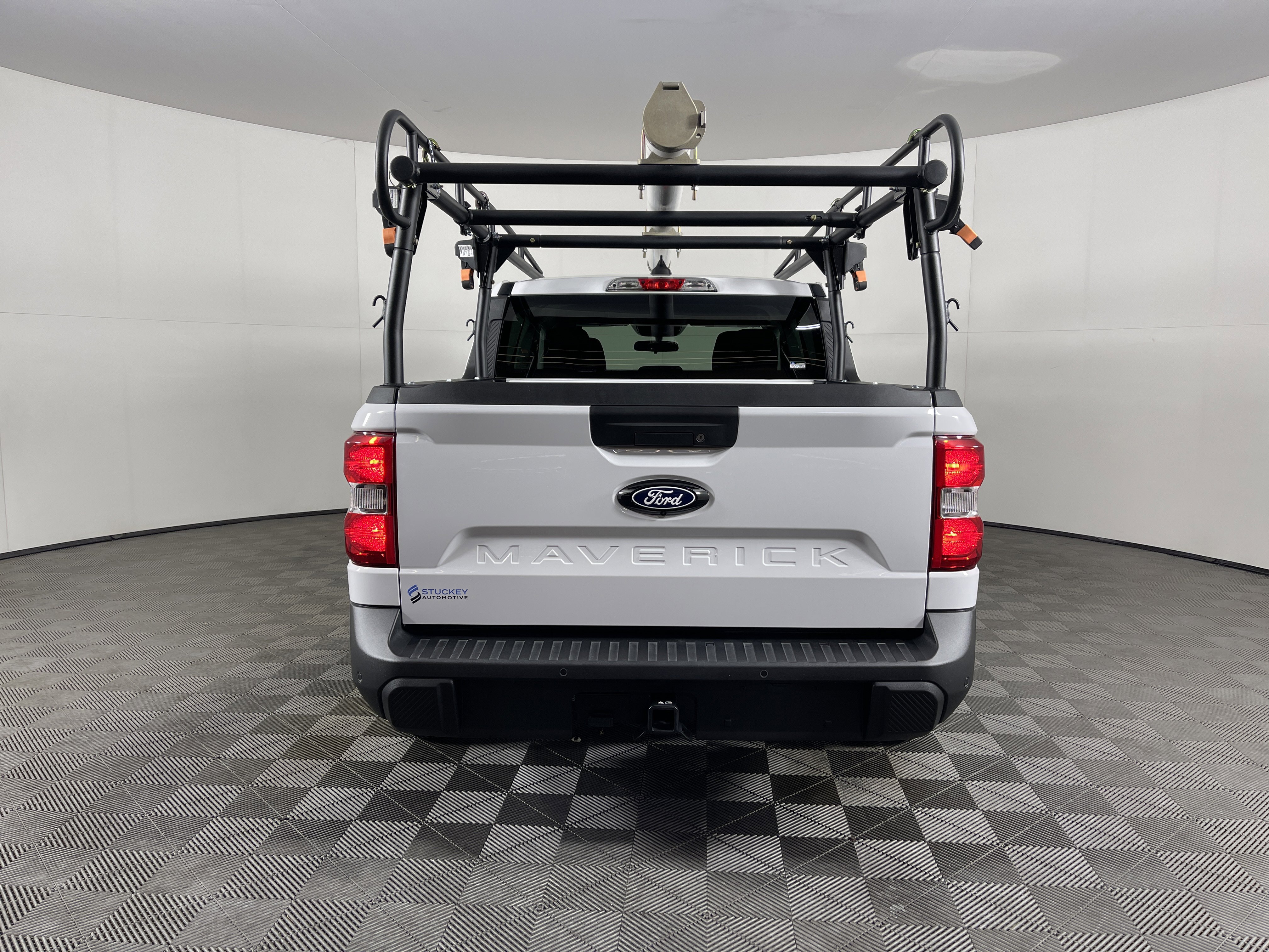 Used 2025 Ford Maverick XLT w/ Equipment Group 302A image 4