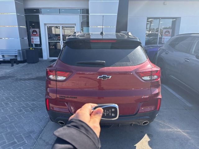 Used 2023 Chevrolet TrailBlazer RS w/ Sun and Liftgate Package image 6