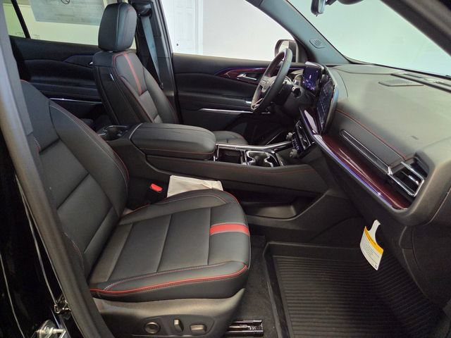 New 2027 Chevrolet Traverse RS w/ LPO, Floor Liner Package FWD image 18