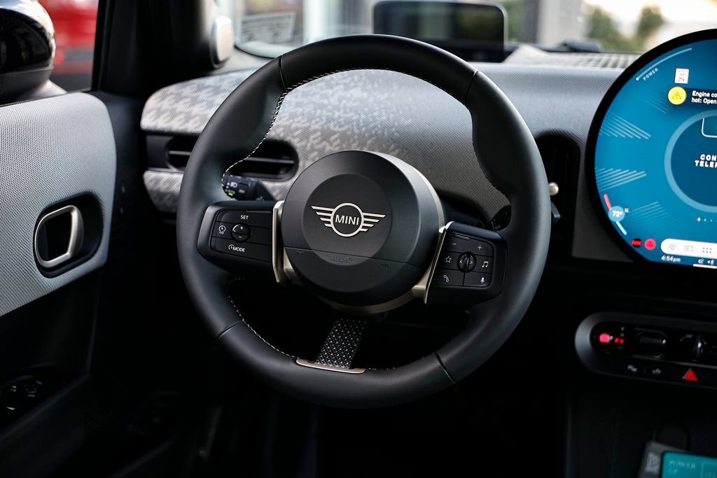 New 2026 MINI Cooper 4-Door Hardtop FWD image 28
