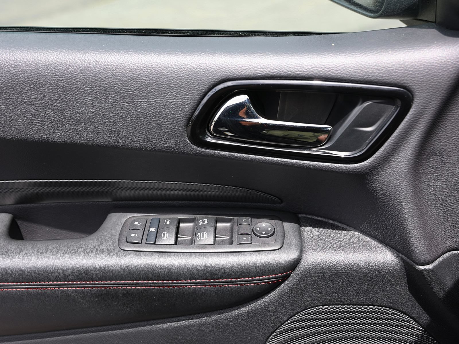 Used 2024 Dodge Durango R/T w/ Blacktop Package AWD/4WD image 35