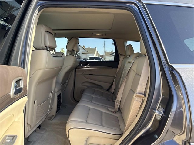 Used 2015 Jeep Grand Cherokee Overland image 14
